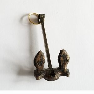 Vintage anchor pendant charm Dark gold tone metal articulated boat ship